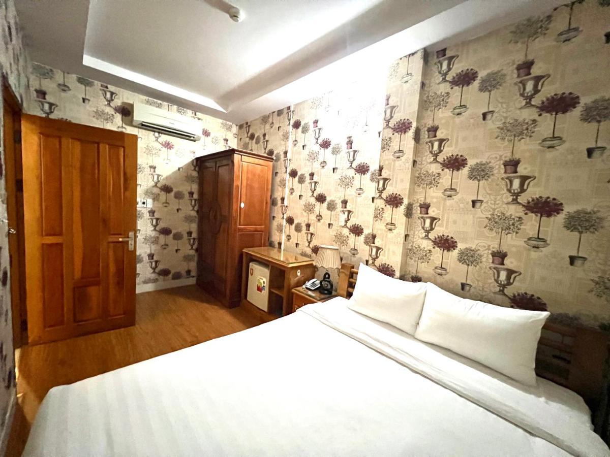 Din House * Đà Nẵng